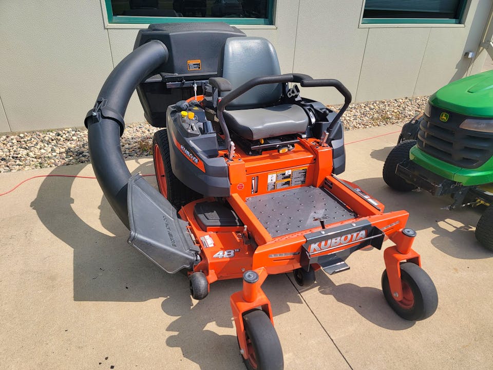Kubota Z121S
