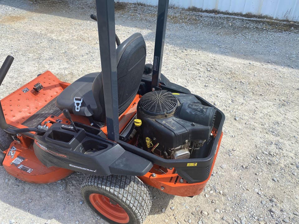 Kubota Z122R