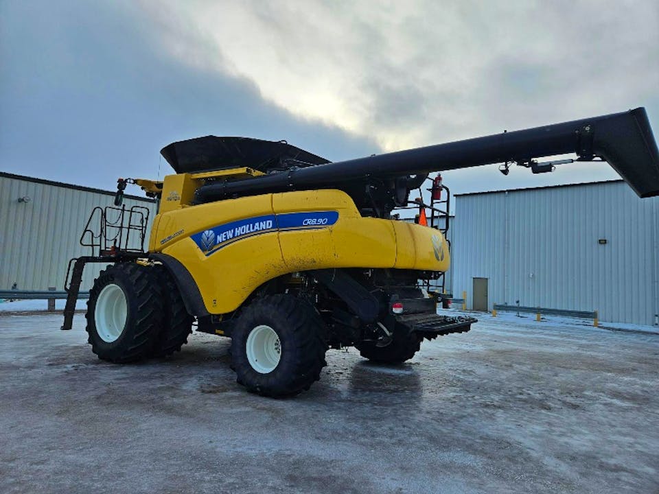 NEW HOLLAND CR890