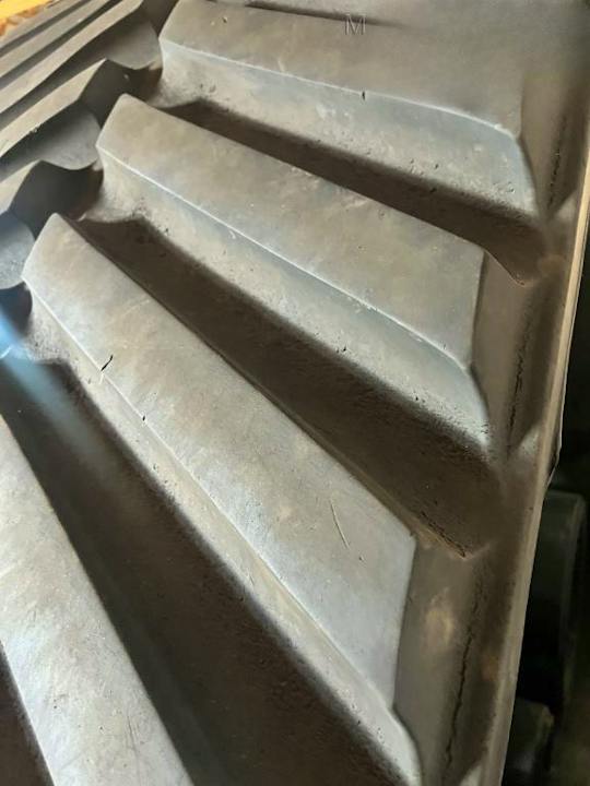 UNKNOWN TRACK