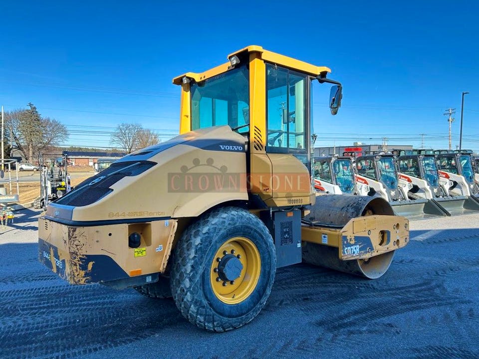 Volvo SD75B