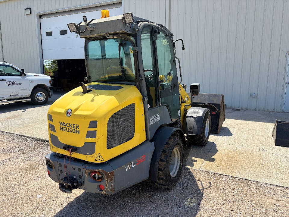 WACKER NEUSON WL32