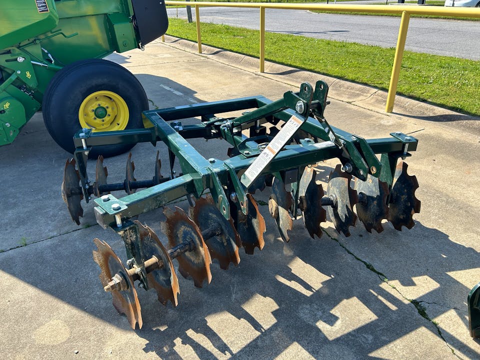 Woods DH1072