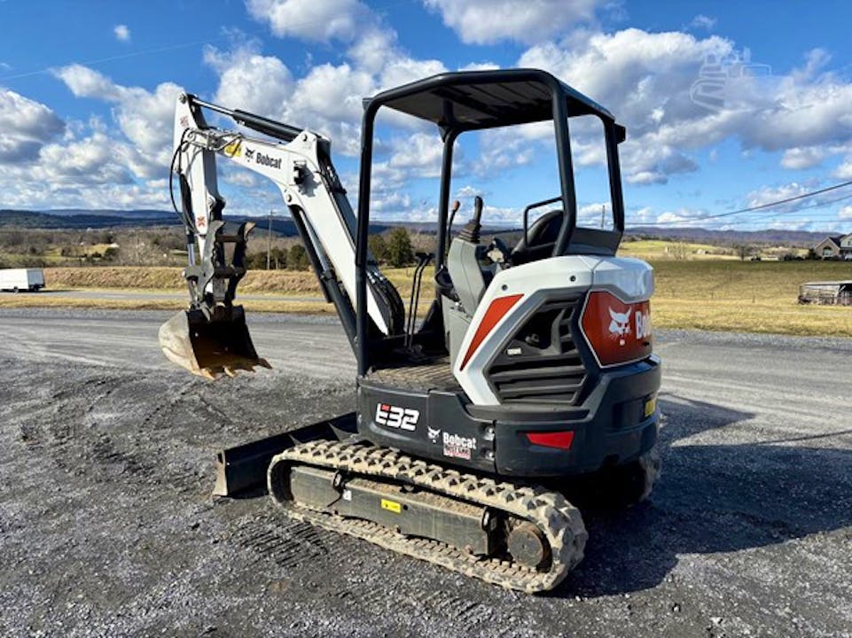 Bobcat E32I