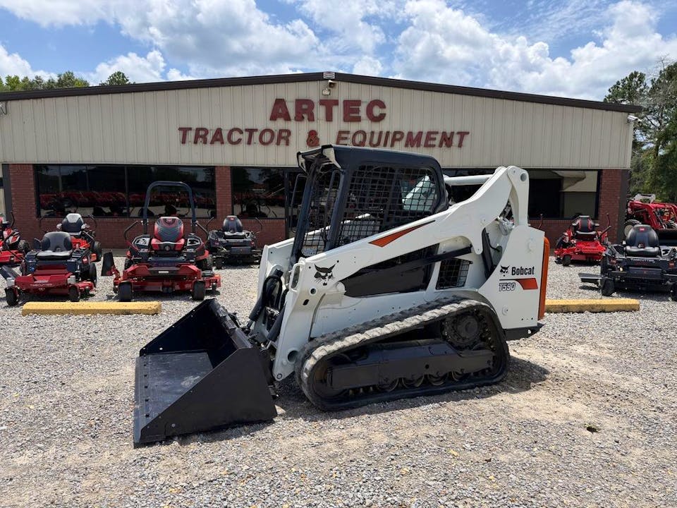 Bobcat T590