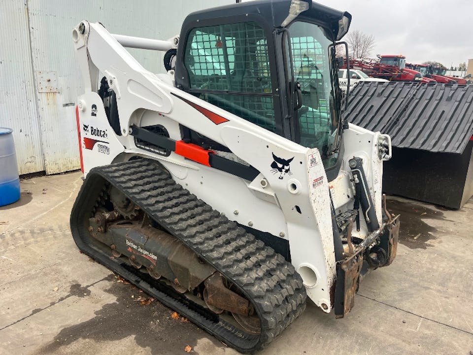 Bobcat T870