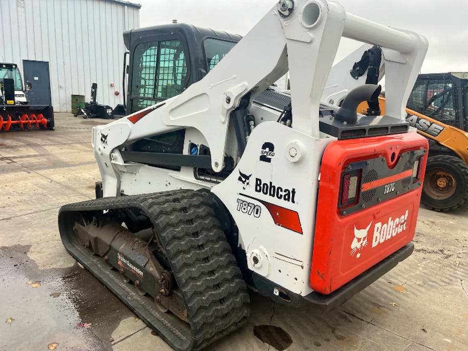 Bobcat T870