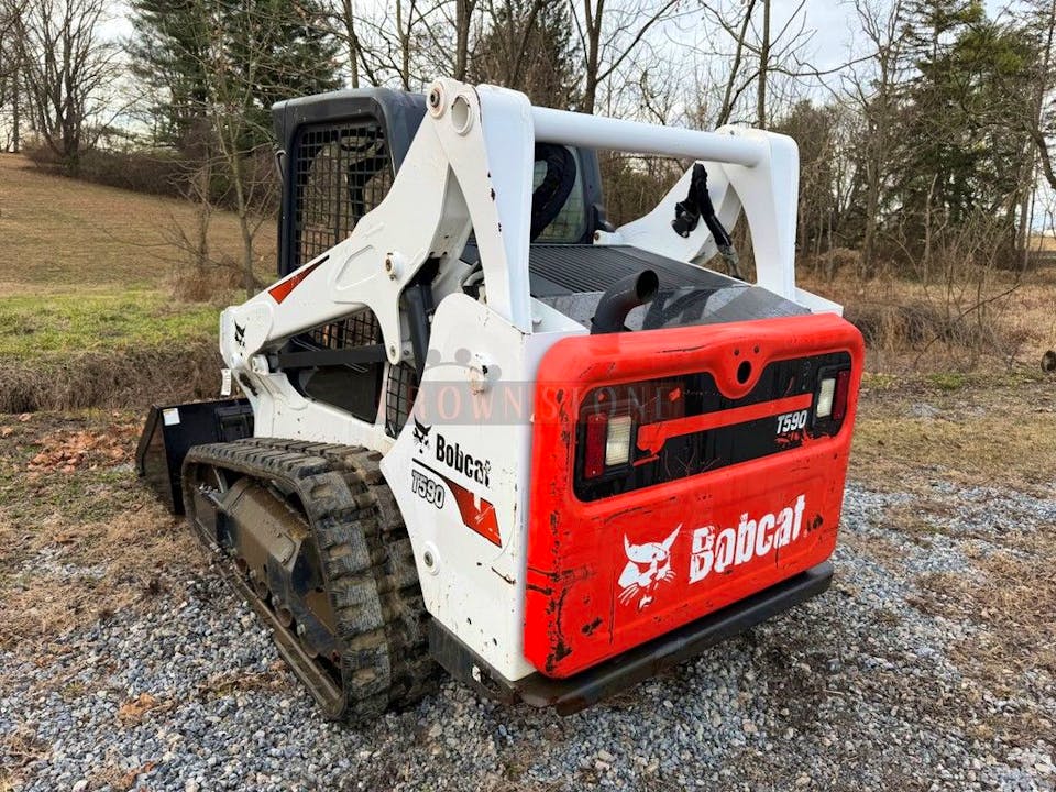 Bobcat T590
