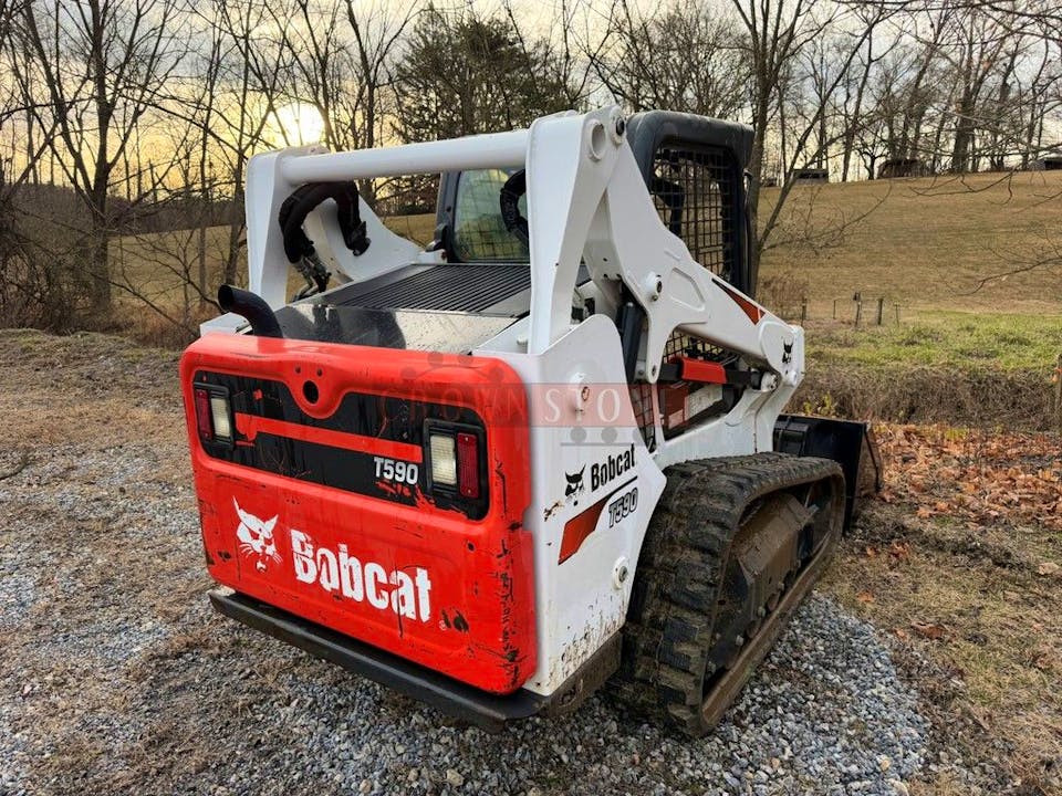 Bobcat T590