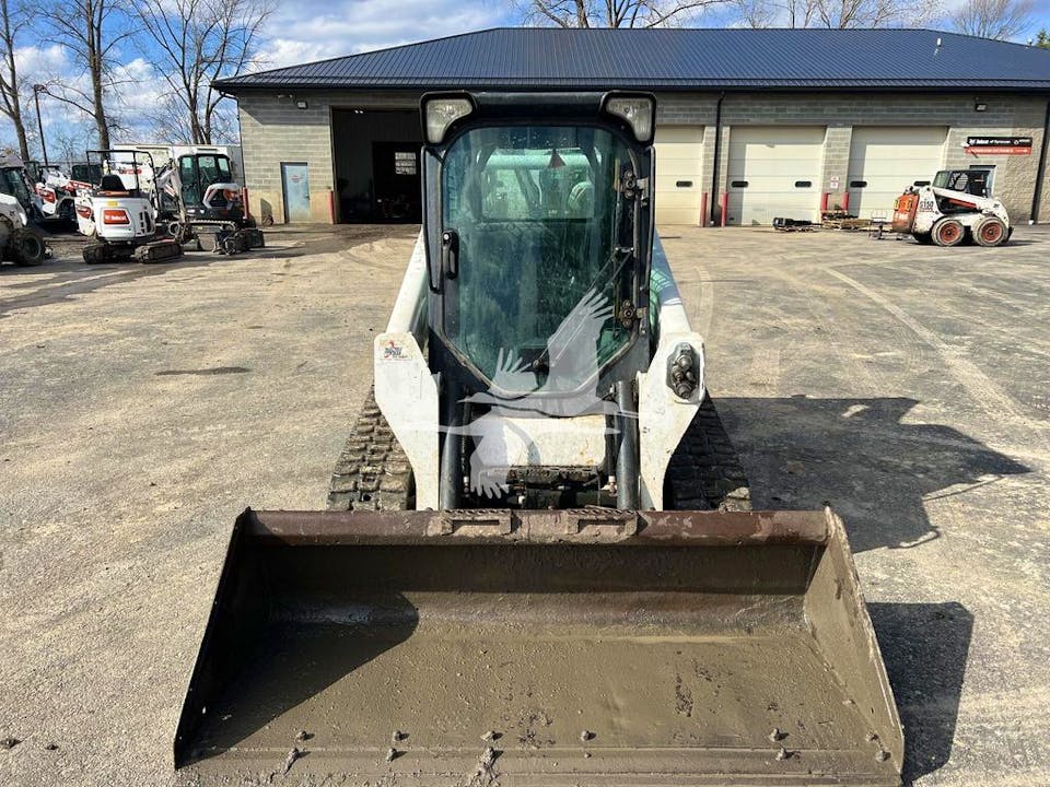 Bobcat T595