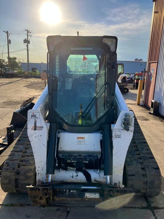 Bobcat T870