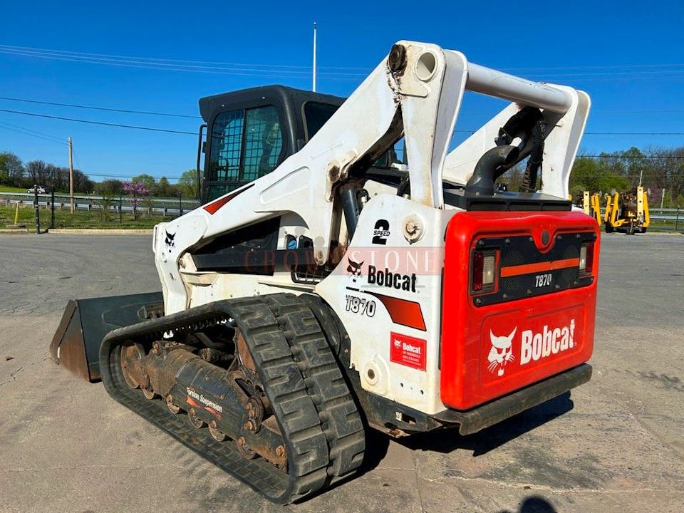 Bobcat T870
