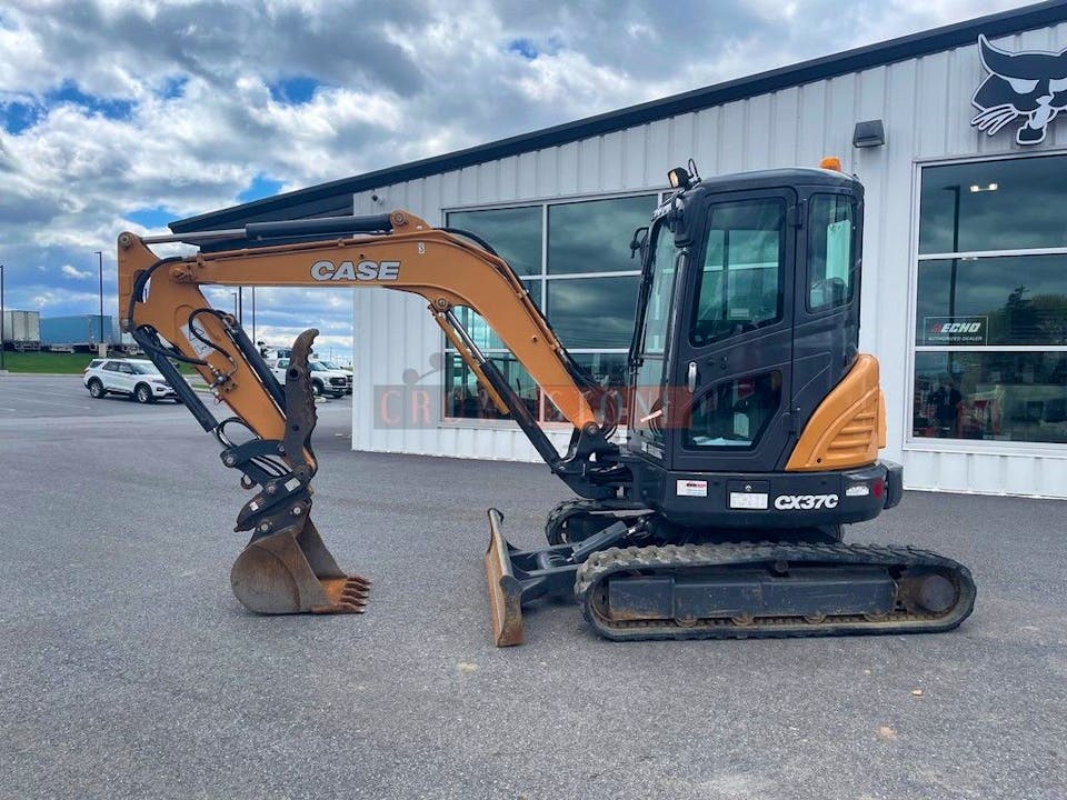 Case CX37C