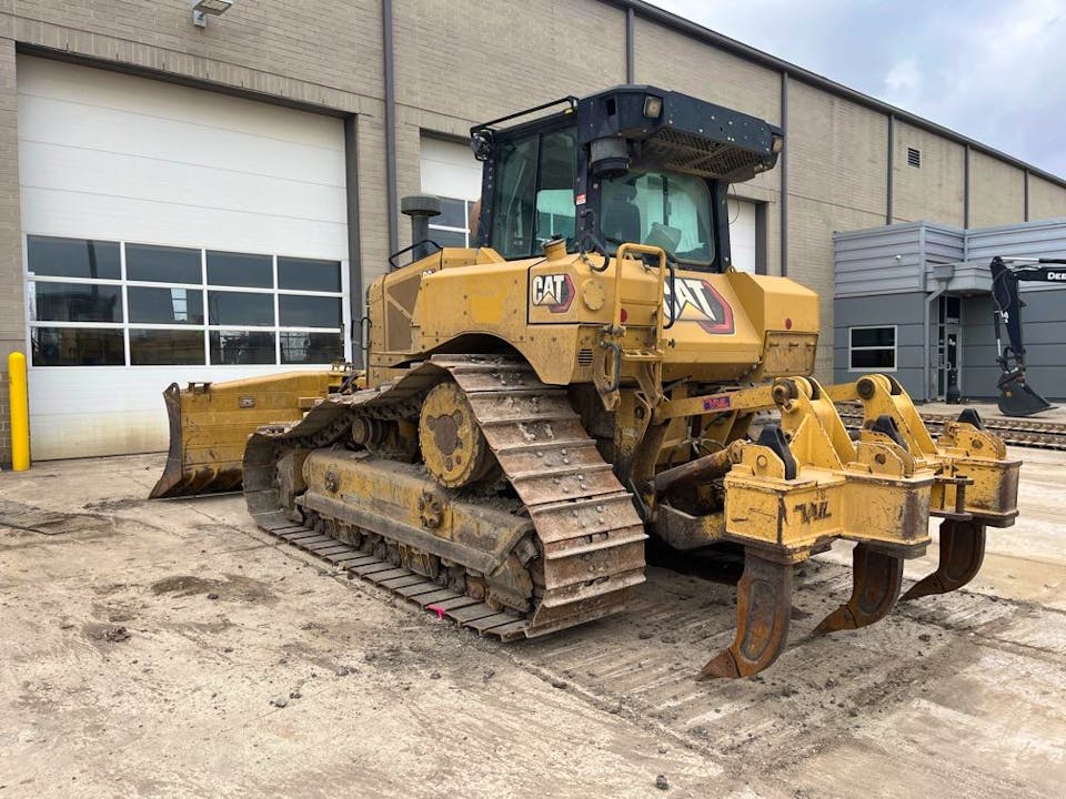 Caterpillar D6XE
