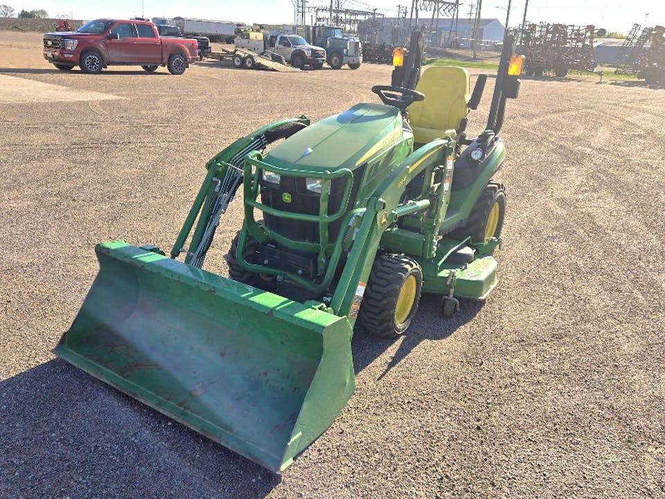 John Deere 1025R