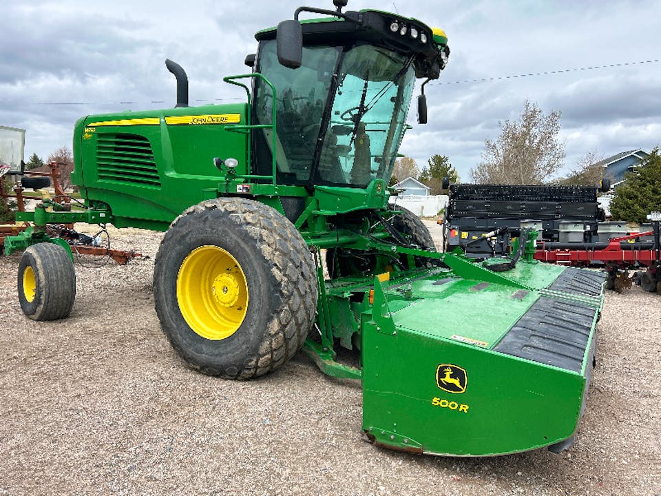 John Deere W235