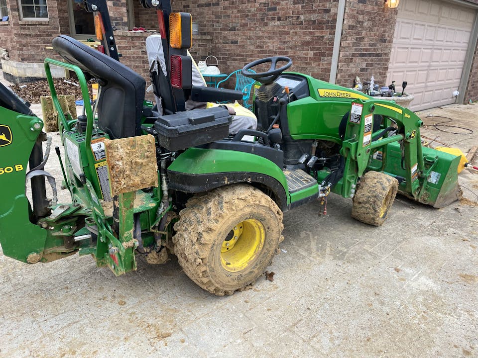 John Deere 1025R
