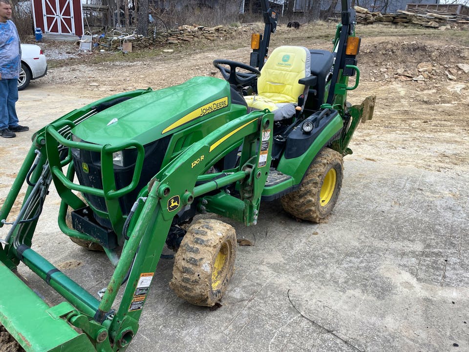 John Deere 1025R