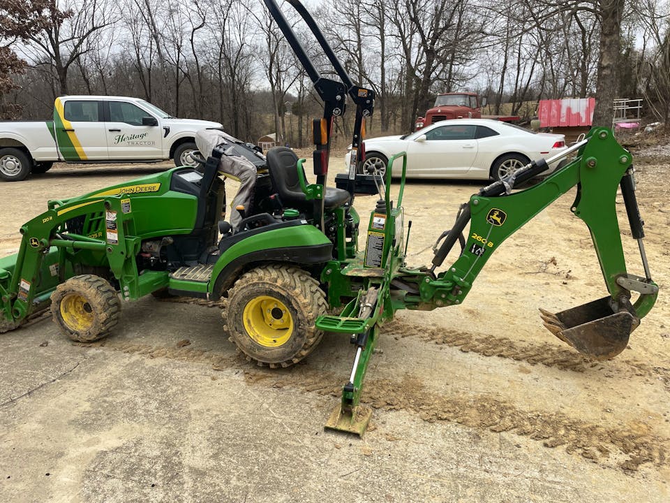 John Deere 1025R