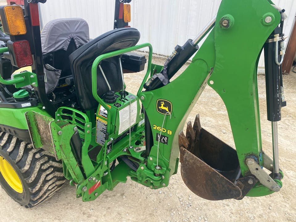 John Deere 1025R