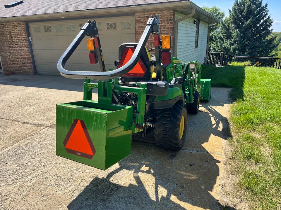 John Deere 1025R