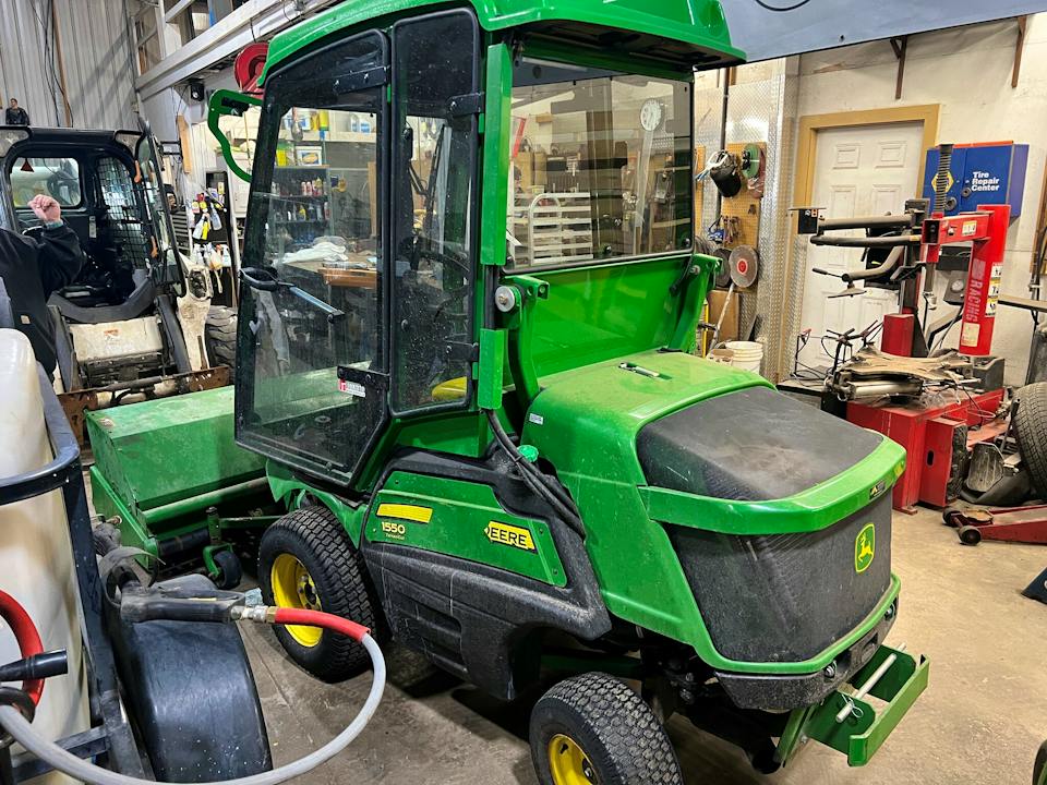 John Deere 1550