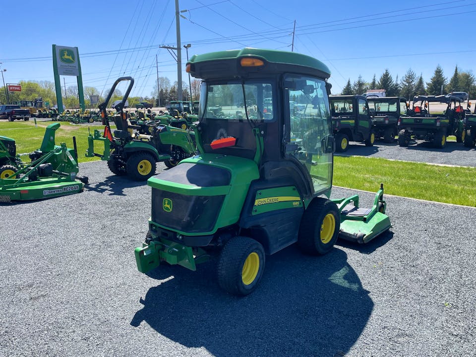 John Deere 1585