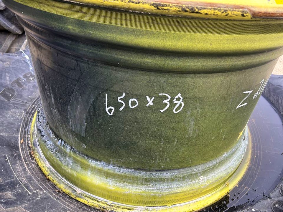 John Deere 20 BOLT RIMS