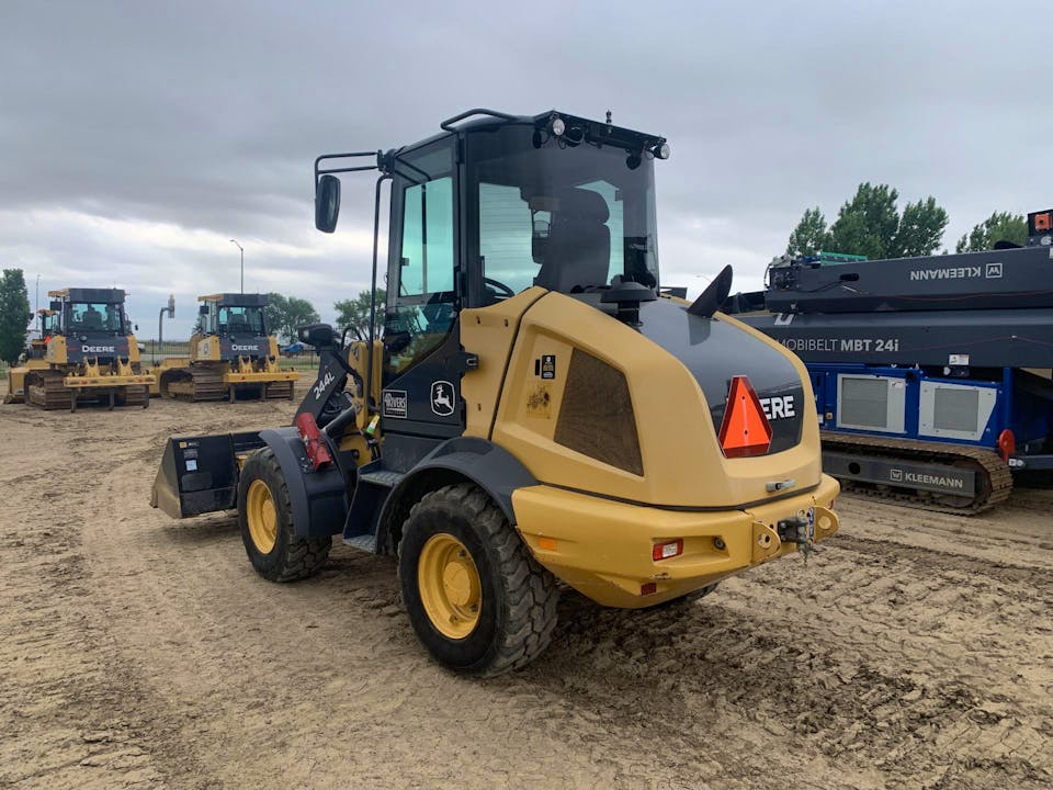 John Deere 244L
