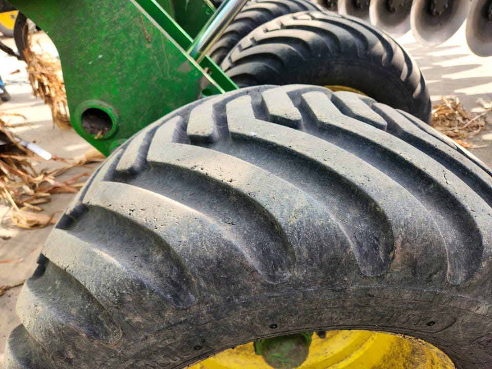 John Deere 2730
