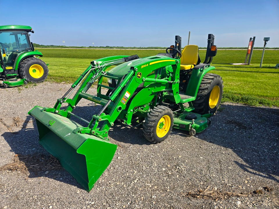John Deere 3039R