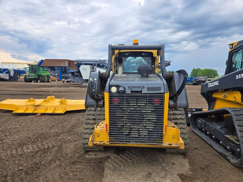 John Deere 325G