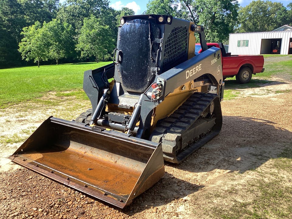 John Deere 333G