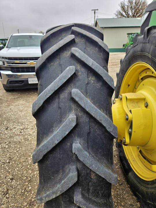 John Deere 380/80R/38 R1W