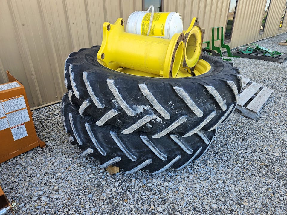 John Deere 380/80R/38 R1W