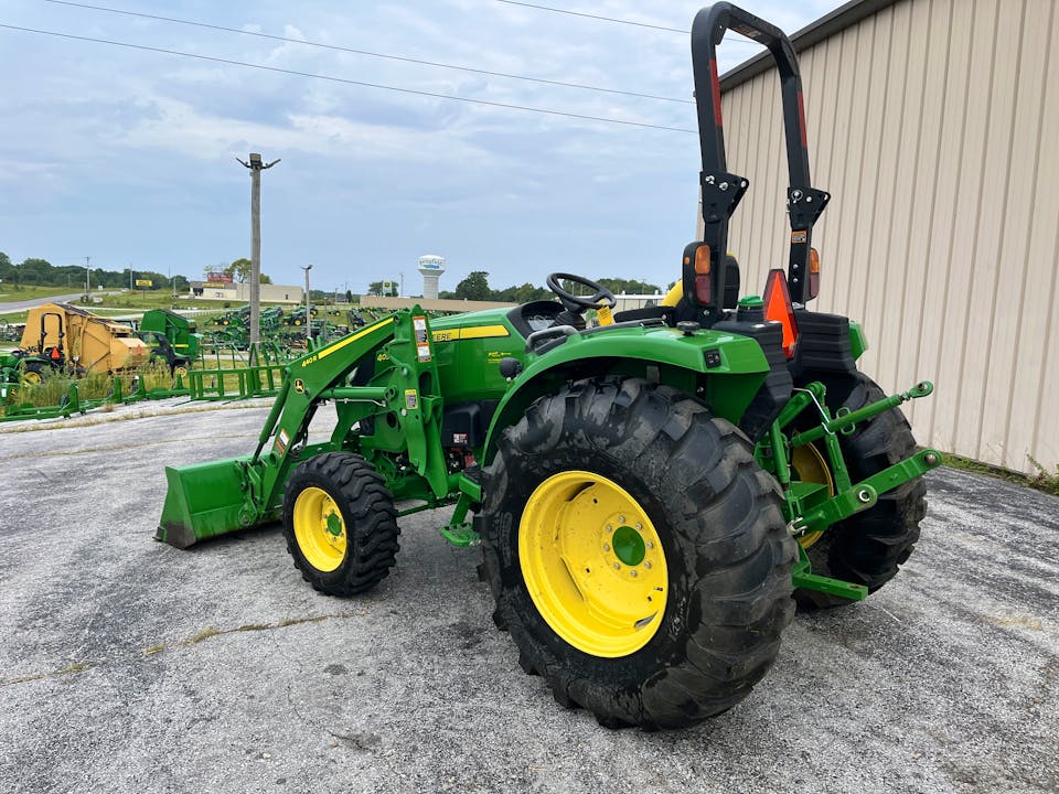 John Deere 4052R