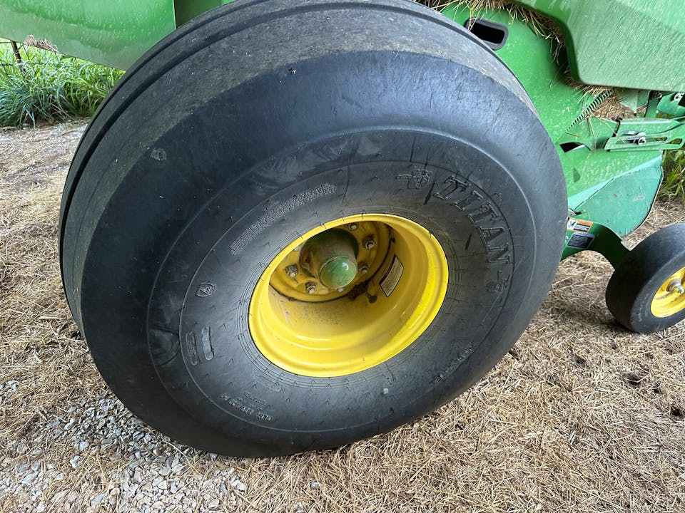 John Deere 460M