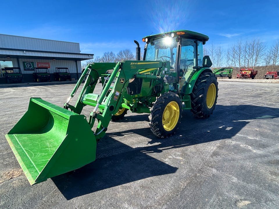 John Deere 5075E
