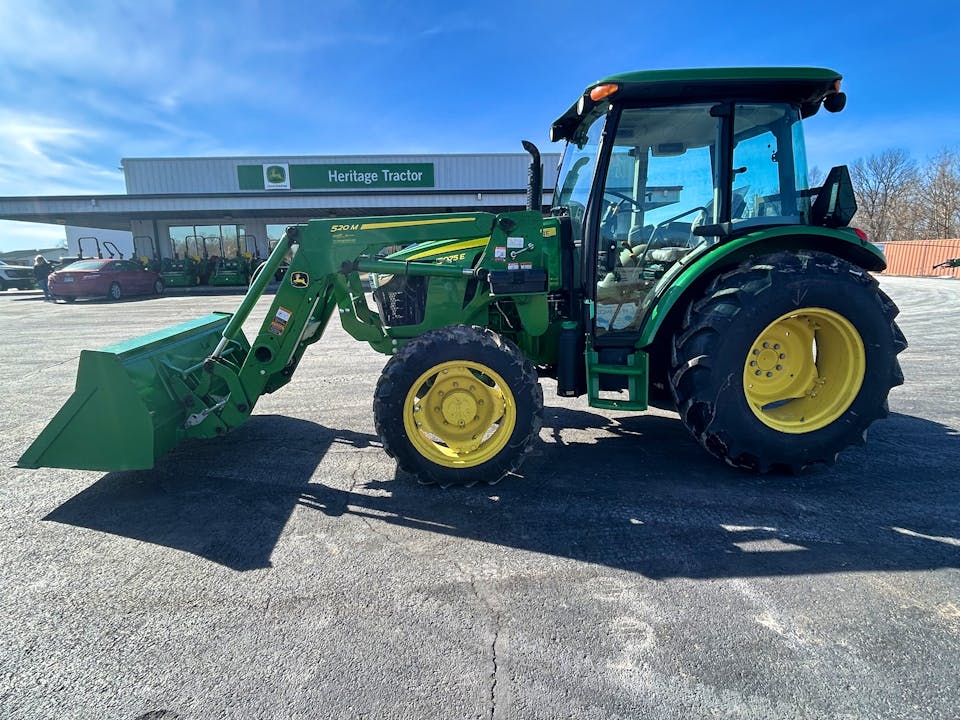 John Deere 5075E