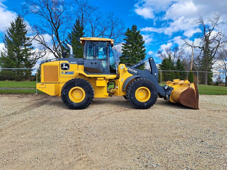 John Deere 544L