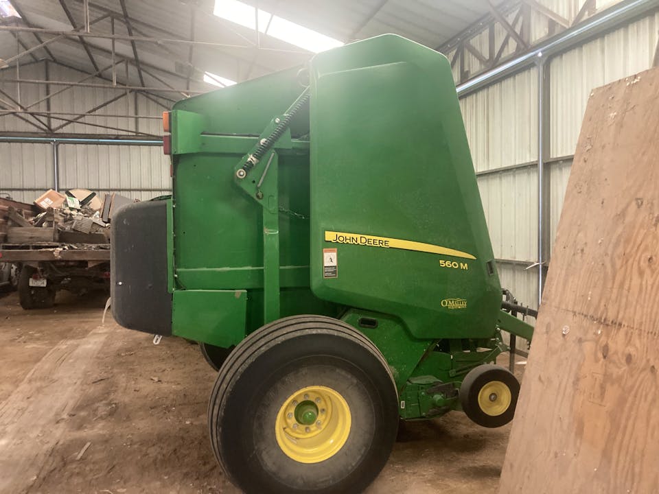 John Deere 560M
