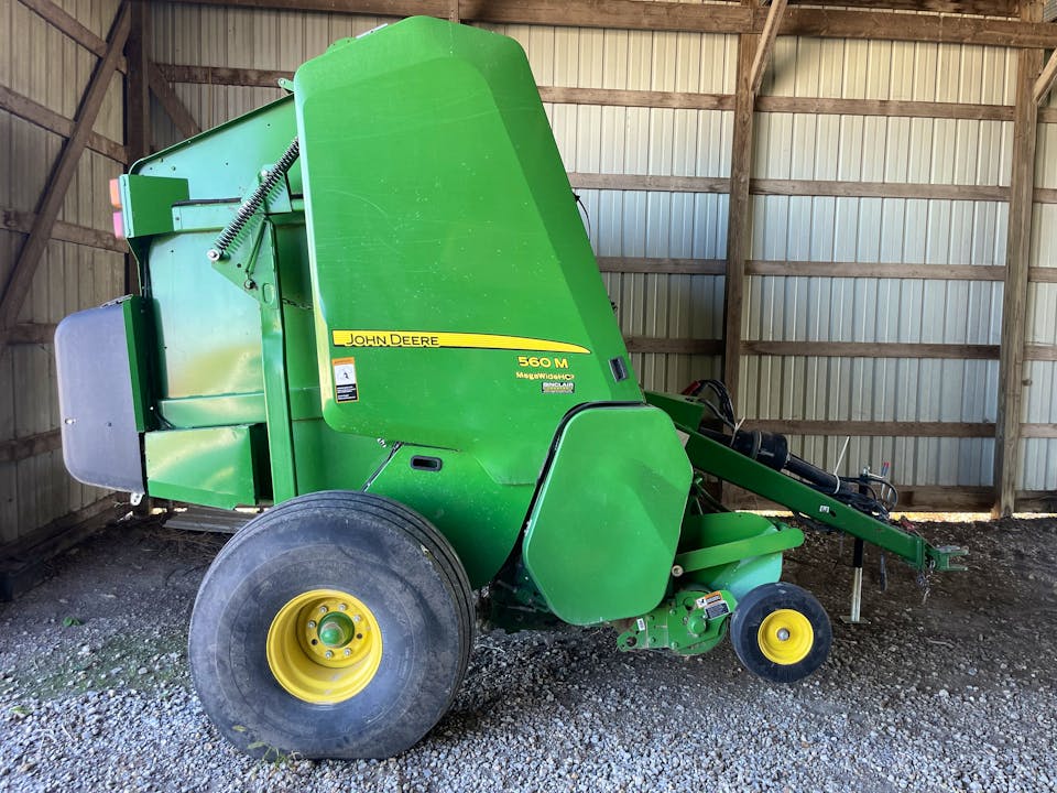 John Deere 560M Precutter