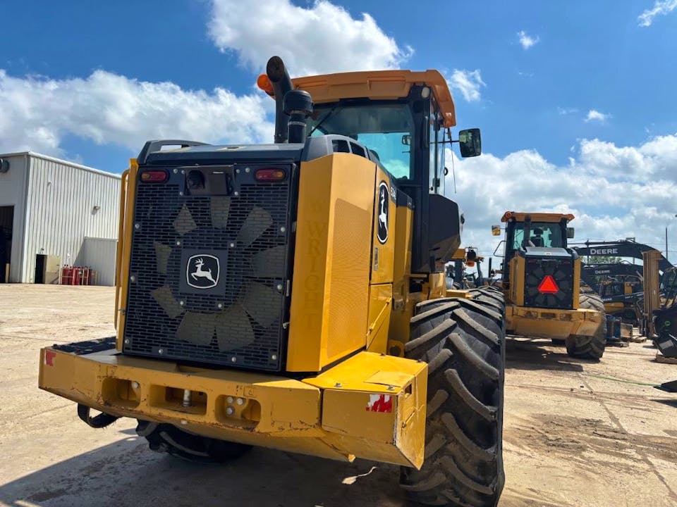 John Deere 624L