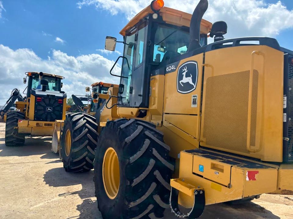John Deere 624L