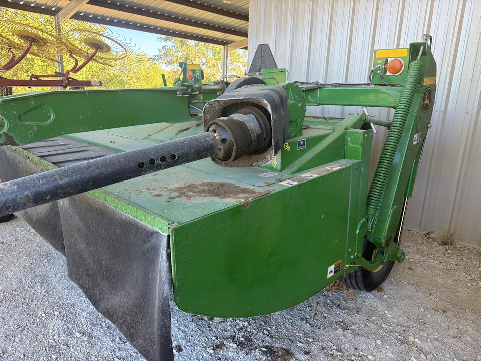 John Deere 630