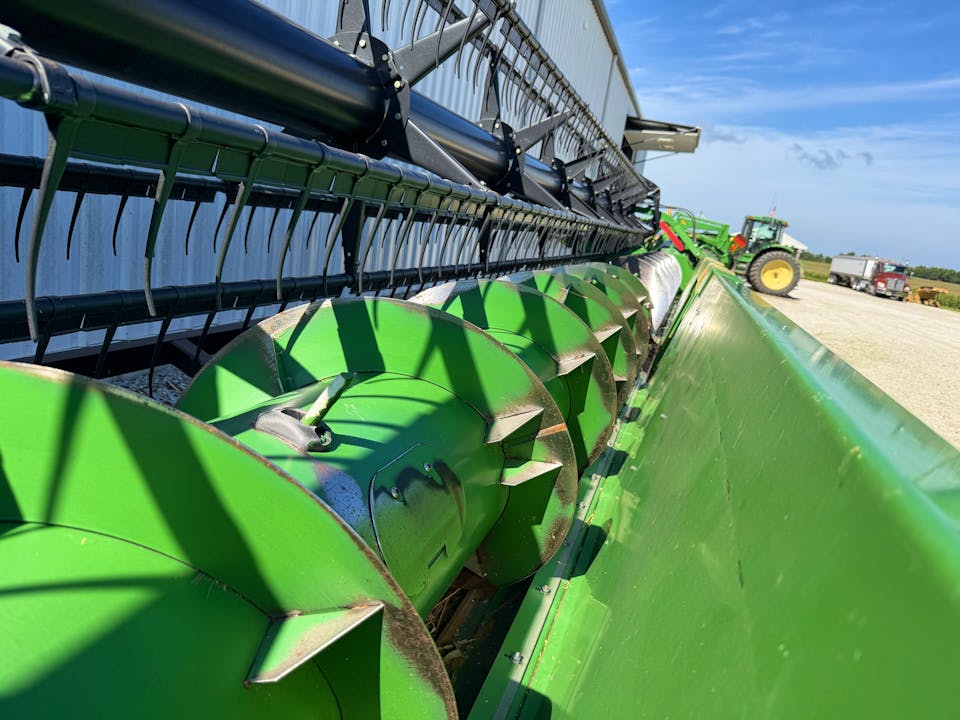 John Deere 635F