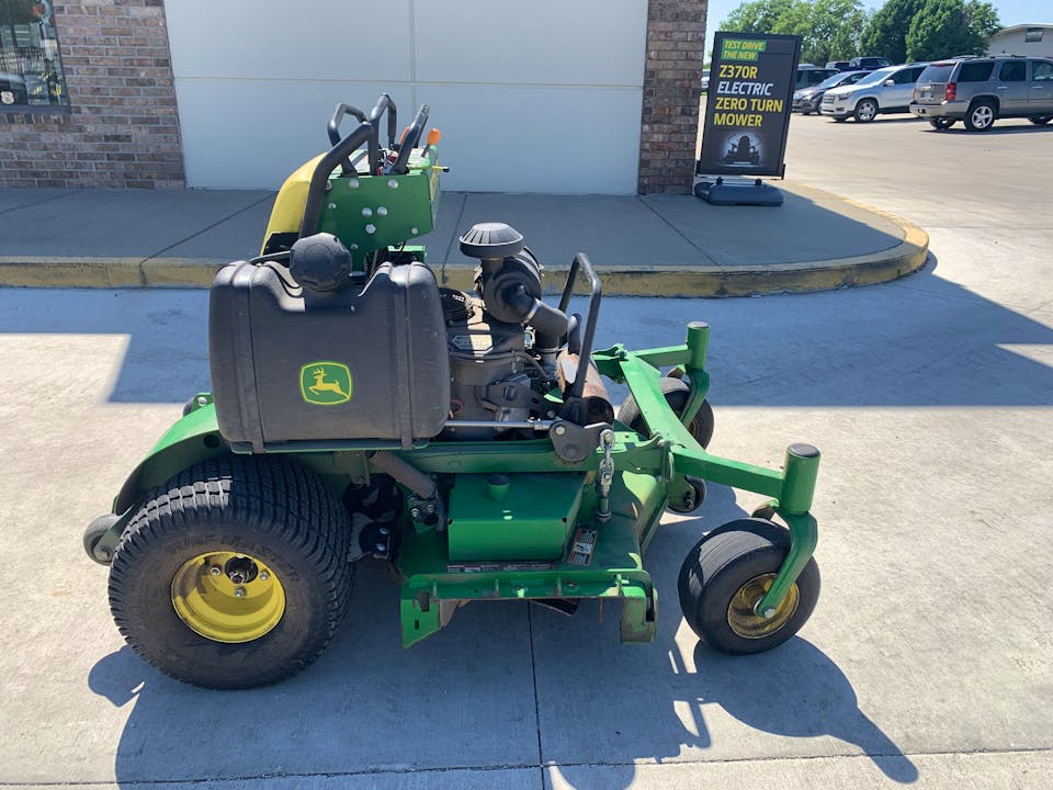 John Deere 648R