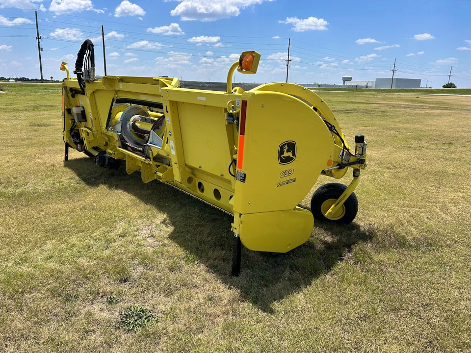 John Deere 659