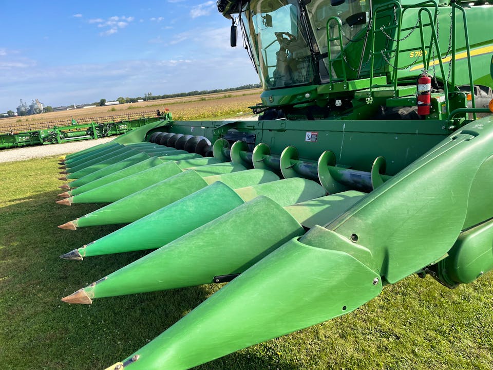 John Deere 712C