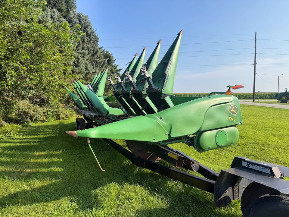 John Deere 712C